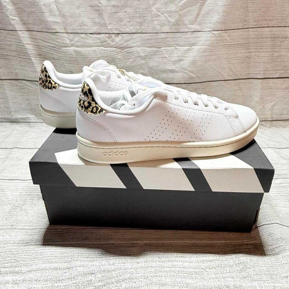 Adidas advantage cloud white tint US Women's size 7.5